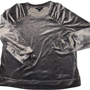 Simply Vera Gray Velvet Top